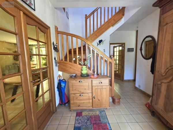 Maison à vendre à Mehun-sur-Yèvre dans le Cher (18500), ref : 18058-35