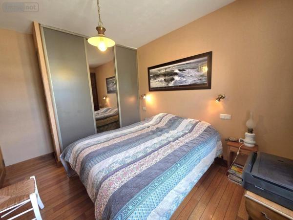 Maison à vendre à Mehun-sur-Yèvre dans le Cher (18500), ref : 18058-35