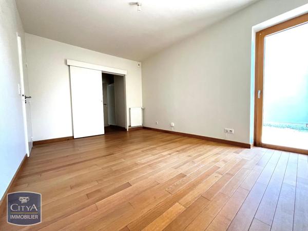 Maison à louer 3 pièces 81.35m² Bourges (18000)