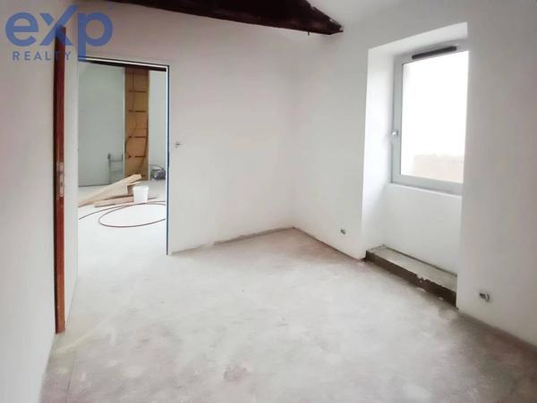 33430-BAZAS- IMMEUBLE DE RAPPORT – 6 LOGEMENTS–COEUR DE VILLE