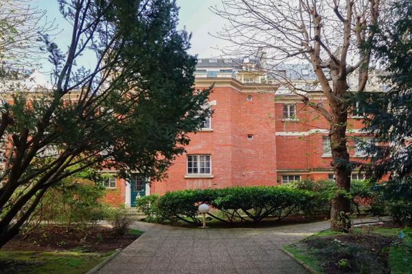 Appartement Paris 7 e - GROS CAILLOU / UNIVERSITÉ