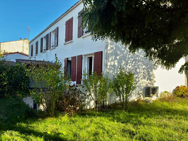 Maison familiale de 5 pièces à La Rochelle - 87 m² habitables La rochelle Maison familiale de 5 pièces à La Rochelle - 87 m² habitables La rochelle