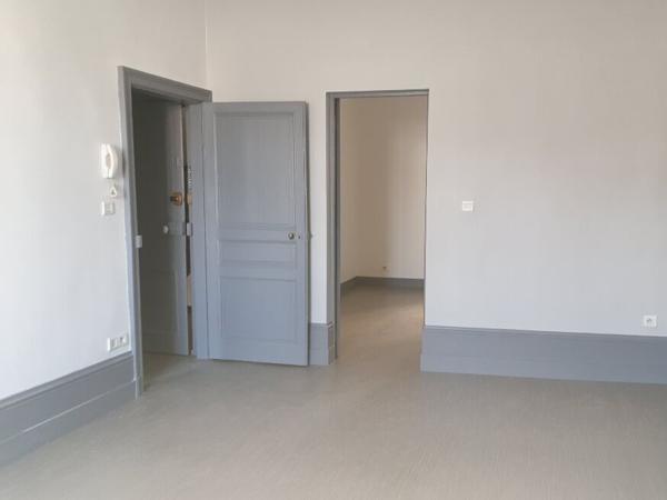 T2 DE 36 M² PLACE DE LA MOTTE , Limoges T2 DE 36 M² PLACE DE LA MOTTE , Limoges