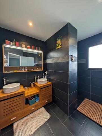 Maison à vendre avec piscine, 6 pièces, MIOS (33) proche MARCHEPRIME