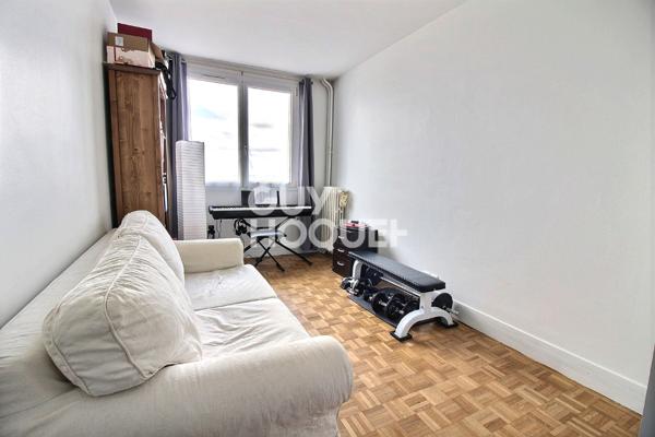 Location d'un appartement 3 pièces 63m² à VILLEJUIF