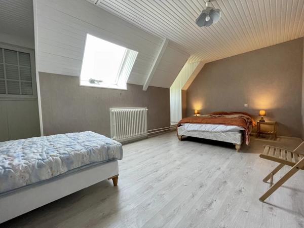 Maison très spacieuse, vue sur Sarlat, studio indépendant