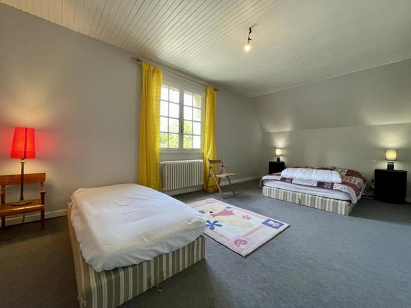 Maison très spacieuse, vue sur Sarlat, studio indépendant