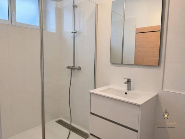 Immeuble à vendre 10 pièces de 214 m²