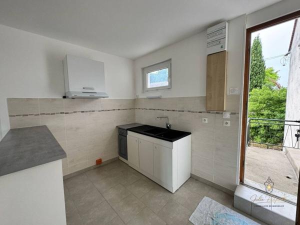 Immeuble à vendre 10 pièces de 214 m²