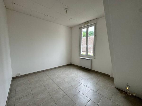 Immeuble à vendre 10 pièces de 214 m²