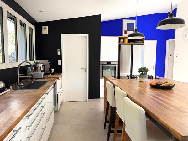 Nantes Sud- Bords de Sèvre - Maison de caractère en impasse - 4 chambres - patio et jardin , Nantes