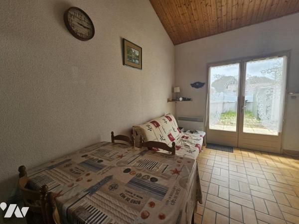 Un pavillon de type 3 et son emplacement de parking