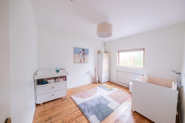 Maison mitoyenne 2 côtés La Madeleine Secteur La Madeleine 118 m²