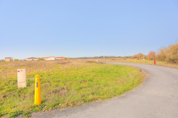 Programme de terrains 360 à 856 m²