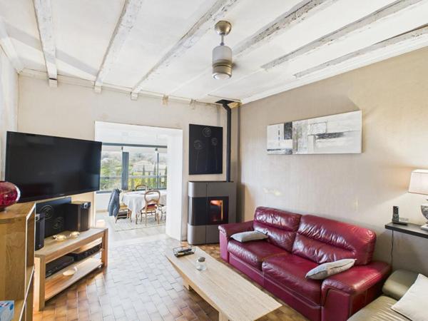 Joyeuse(07260)Maison  Pierre 3 pièce(s) 102 m2+Garage+caves