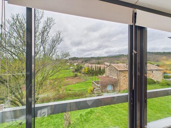 Joyeuse(07260)Maison  Pierre 3 pièce(s) 102 m2+Garage+caves