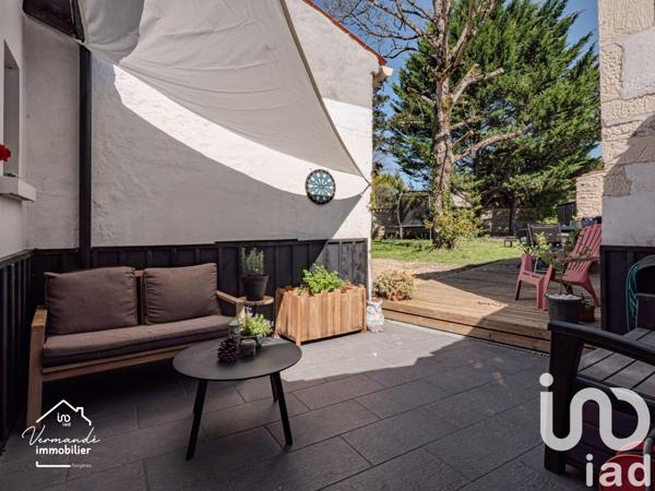 Maison 4 pièces de 105 m² à Surgères (17700)