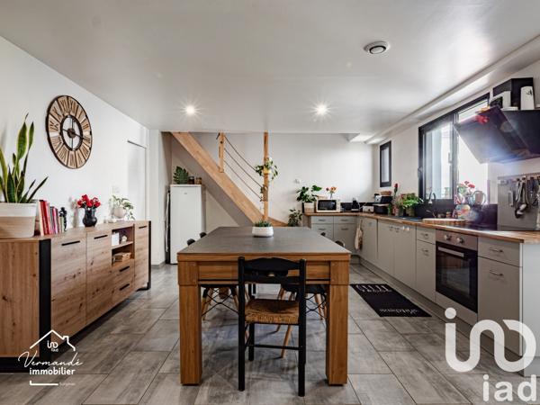 Maison 4 pièces de 105 m² à Surgères (17700)