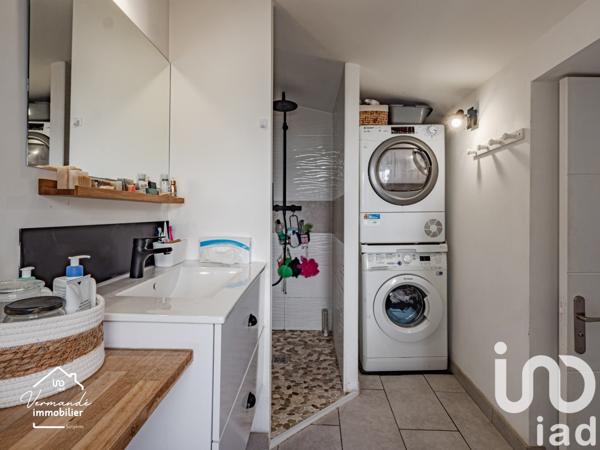 Maison 4 pièces de 105 m² à Surgères (17700)