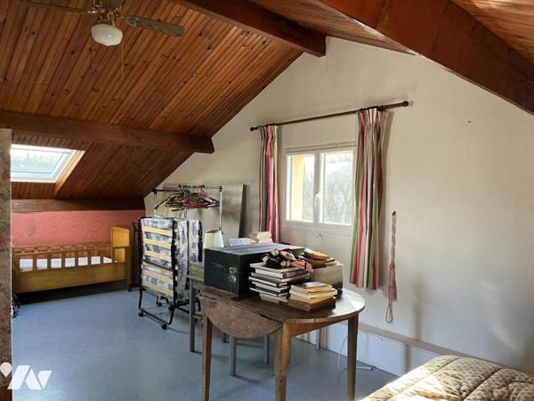 Houlgate, sur 520m² de jardin, maison de plain-pied avec combles aménageables.