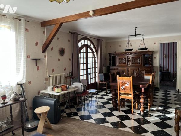 Houlgate, sur 520m² de jardin, maison de plain-pied avec combles aménageables.