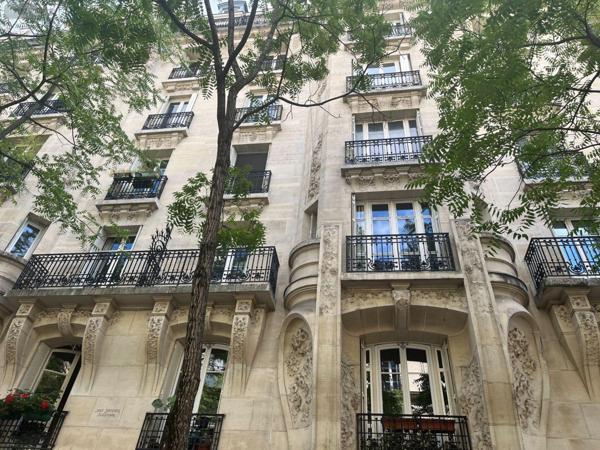 Appartement rénové à vendre à Paris 15e arrondissement à Paris (75015), ref : 75039100   
Félix Faure