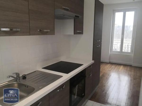 Appartement à louer 2 pièces 30.79m² Corbeil-Essonnes (91100)