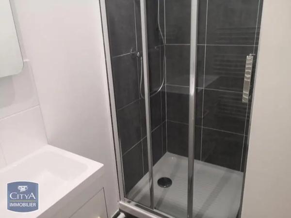 Appartement à louer 2 pièces 30.79m² Corbeil-Essonnes (91100)