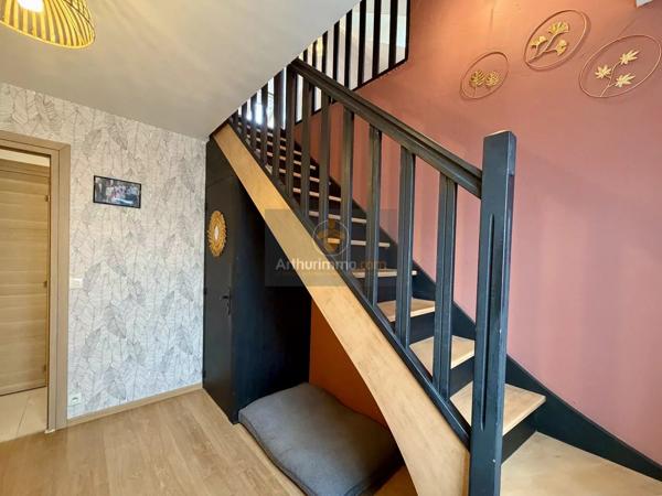 Vente                                                      Maison
                        
                     5 pièces                      103 m2                     à Rozay-en-Brie