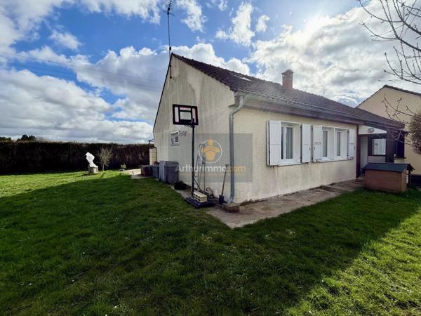 Vente                                                      Maison
                        
                     5 pièces                      103 m2                     à Rozay-en-Brie