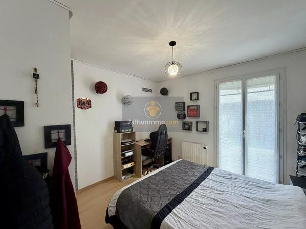 Vente                                                      Maison
                        
                     5 pièces                      103 m2                     à Rozay-en-Brie