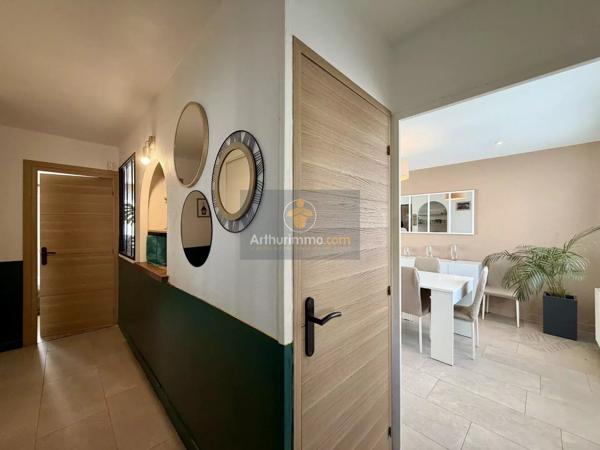 Vente                                                      Maison
                        
                     5 pièces                      103 m2                     à Rozay-en-Brie