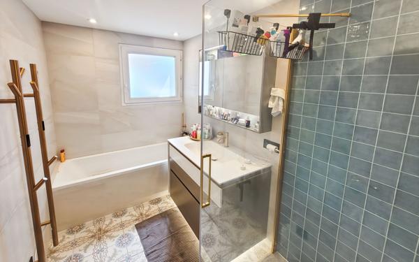 Appartement à vendre    4 pièces • 105 m2 Nice