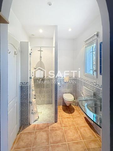 Jolie villa de plain pied 190 m2 avec 2 appartements T2 indépendants