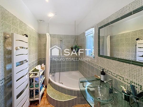 Jolie villa de plain pied 190 m2 avec 2 appartements T2 indépendants