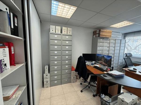 Location Local commercial 5 pièces 103 m² - LA TOUR D'IVOIRE Toulon 83000