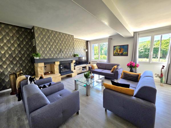 Superbe villa rénovée avec appartement d'invités et piscine