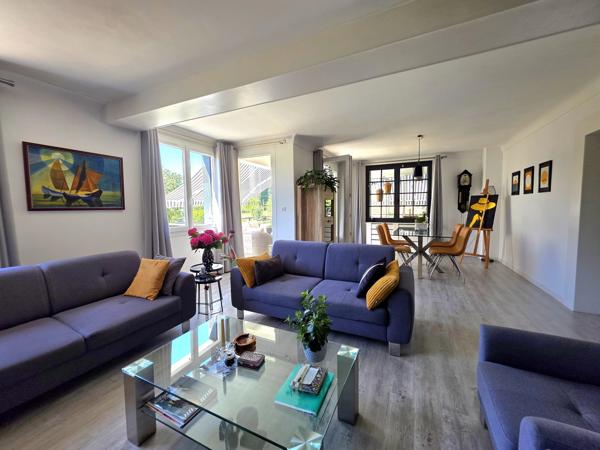 Superbe villa rénovée avec appartement d'invités et piscine