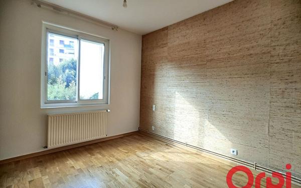 Appartement à louer    4 pièces •  Perpignan