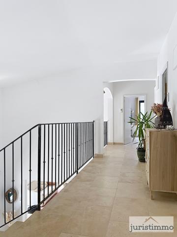 Vaison-la-Romaine (84110) A 800 mètres du centre ville de Vaison La Romaine. Belle Villa de 173 m2, 5 chambres, sur un terrain de 913 m2