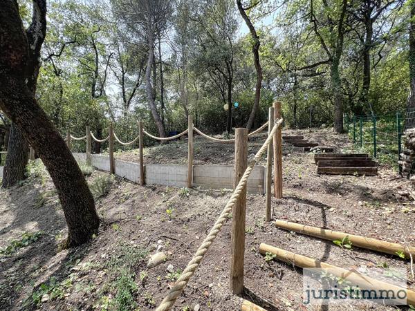 Vaison-la-Romaine (84110) A 800 mètres du centre ville de Vaison La Romaine. Belle Villa de 173 m2, 5 chambres, sur un terrain de 913 m2