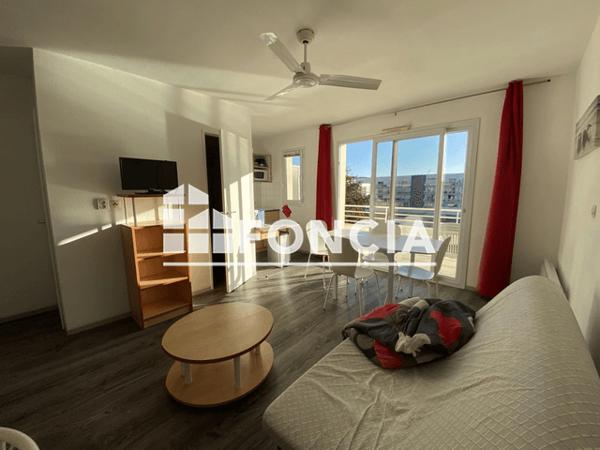 Location Appartement meublé 2 pièces 33.12 m² - 16 RUE DE LA SOLE La Rochelle 17000