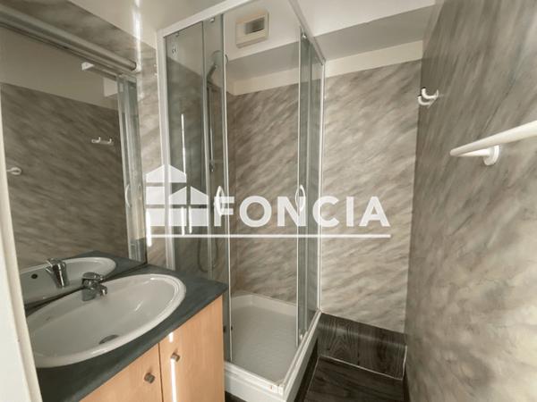 Location Appartement meublé 2 pièces 33.12 m² - 16 RUE DE LA SOLE La Rochelle 17000