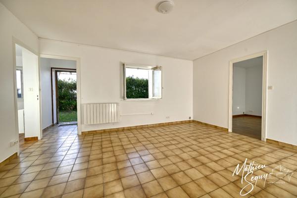 CHARBONNIERES LES BAINS (69) Appartement T2 de 45m² avec jardin de 84m² - Façade refaite 2025 et huisseries changées 2025