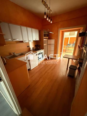 APPARTEMENT DE 120 M2 AU 1ER ETAGE  AVEC TERRASSE DE 16M2 AU COEUR DE PONTIVY