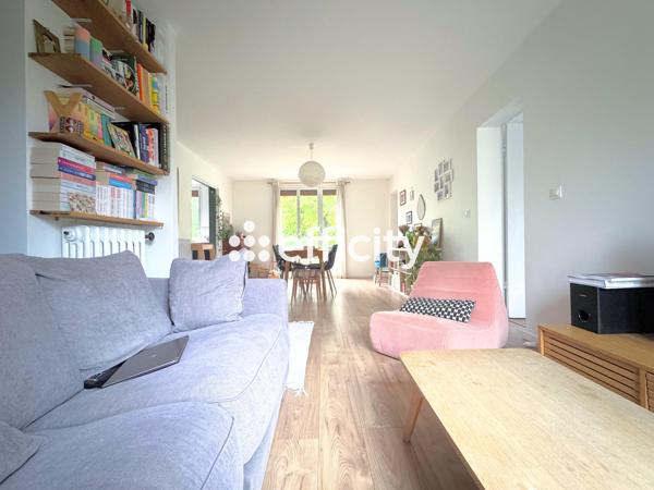 Appartement
         4 pièces
        - 80 m² Exclusivité 298 000 € *