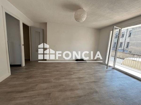 Location Appartement 4 pièces 72.1 m² - 24 AVENUE DES CHARROIS Digne-les-bains 04000