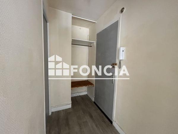 Location Appartement 4 pièces 72.1 m² - 24 AVENUE DES CHARROIS Digne-les-bains 04000