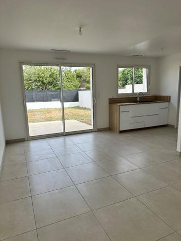 Maison Vouillé 4 pièce(s) 95 m2