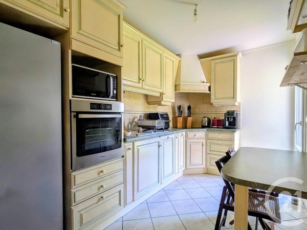 Appartement F5 à vendre  5 pièces - 109,99 m2 COULOMMIERS - 77